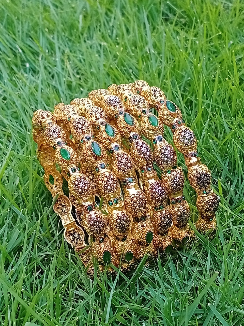 Royal Gold Bangles – Shop Luxurious Jewellery for Special Occasions