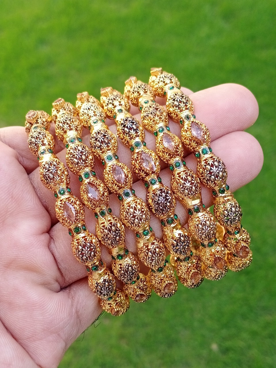 Royal Gold Bangles – Shop Luxurious Jewellery for Special Occasions