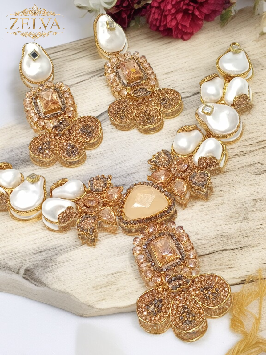 Royal Gemstones: Handmade Jewelry Set with Pearls and Precious Stones