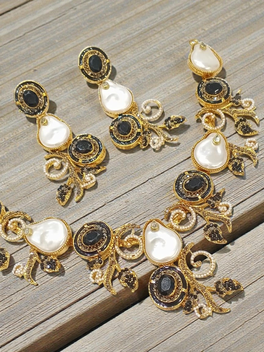 Elegant Blossom: Handmade Pearl & Emerald-Inspired Jewelry Collection