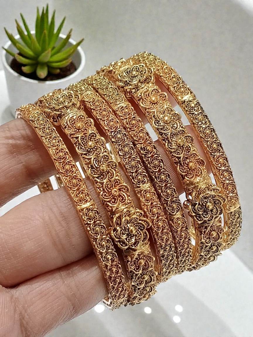 Timeless Elegance: Gold-Plated Floral Design Bangles Set