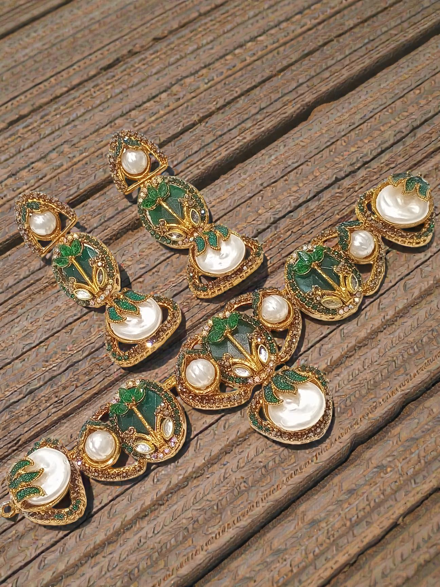 Handmade Jewelry Set with Pearls & Gemstones