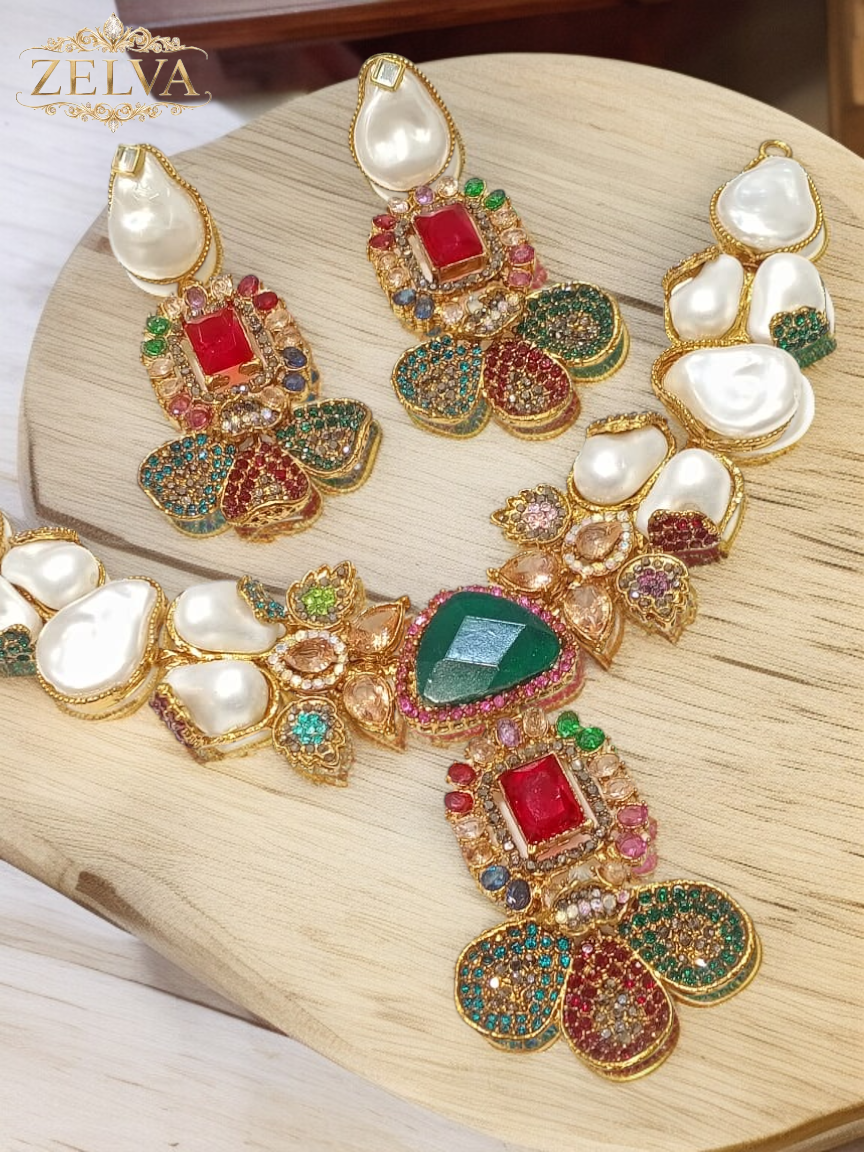 Royal Gemstones: Handmade Jewelry Set with Pearls and Precious Stones