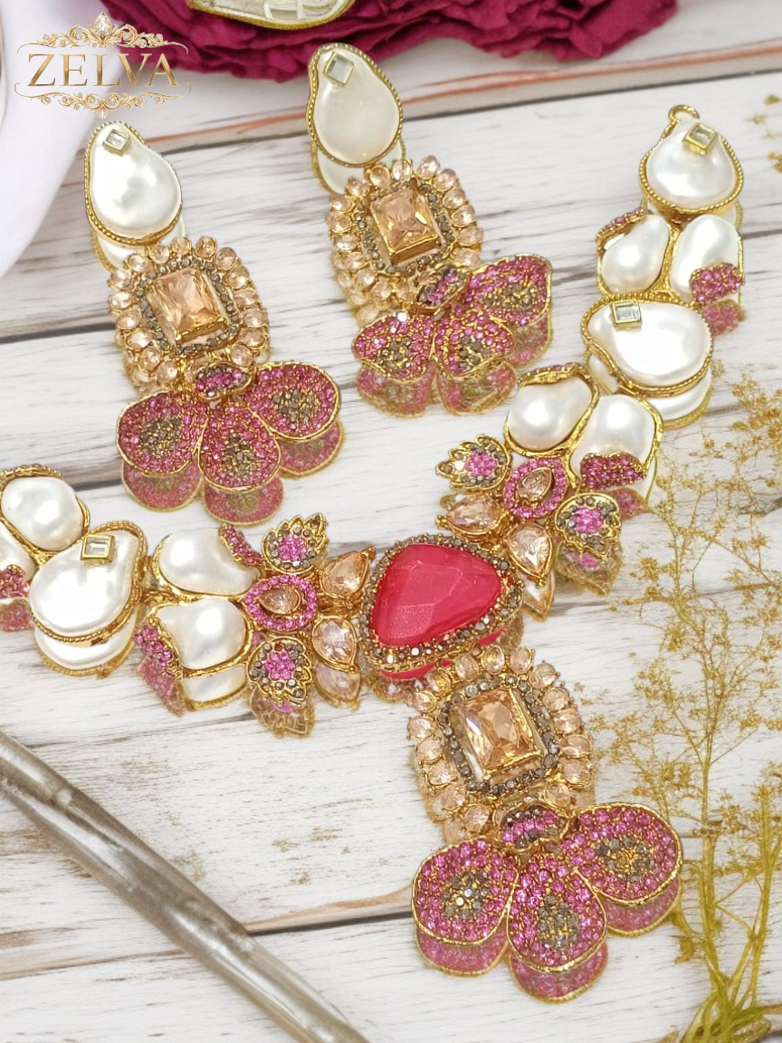 Royal Gemstones: Handmade Jewelry Set with Pearls and Precious Stones