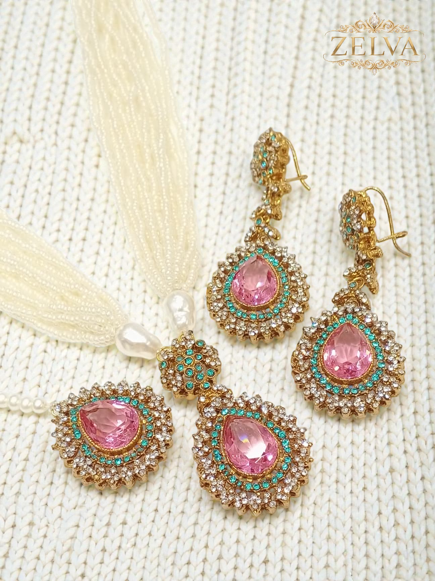 Emerald Radiance: Luxury Handmade Necklace & Earrings Set